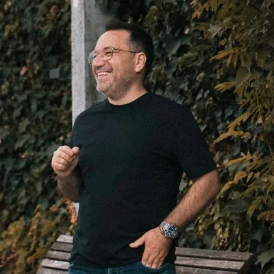 Chris Gröger, Gründer von magic places